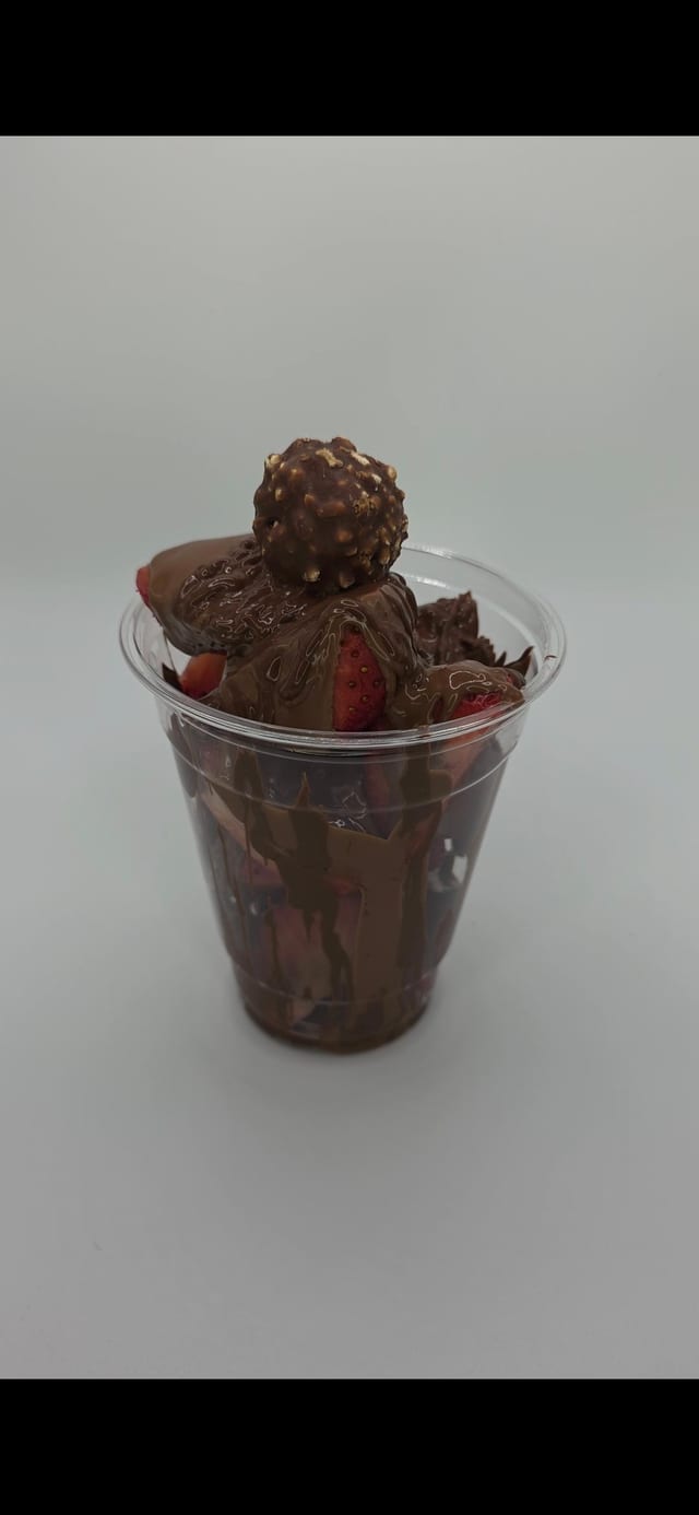 Nutella Strawberry Cup
